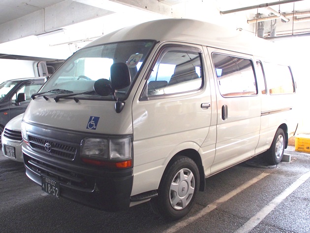 ハイエース外観