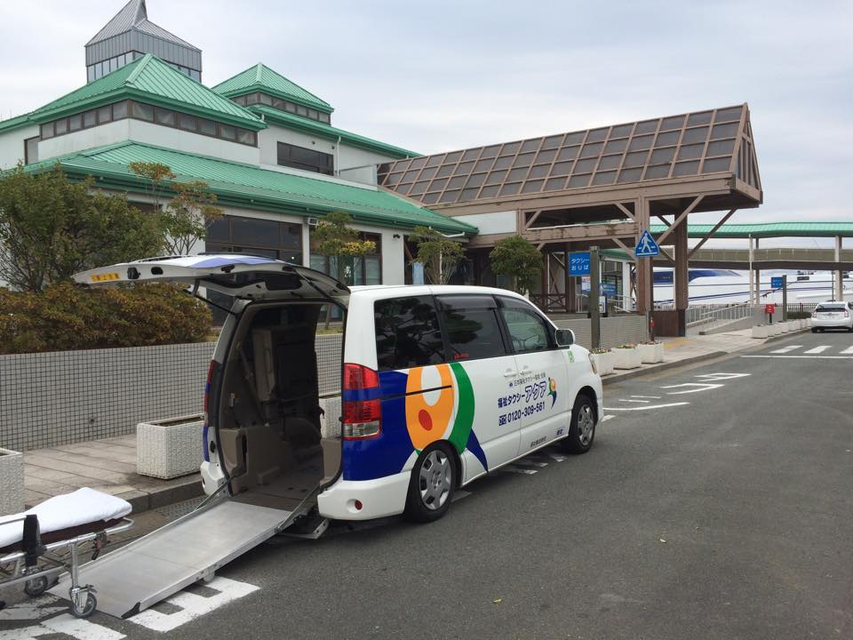 車両ノア後部スロープ