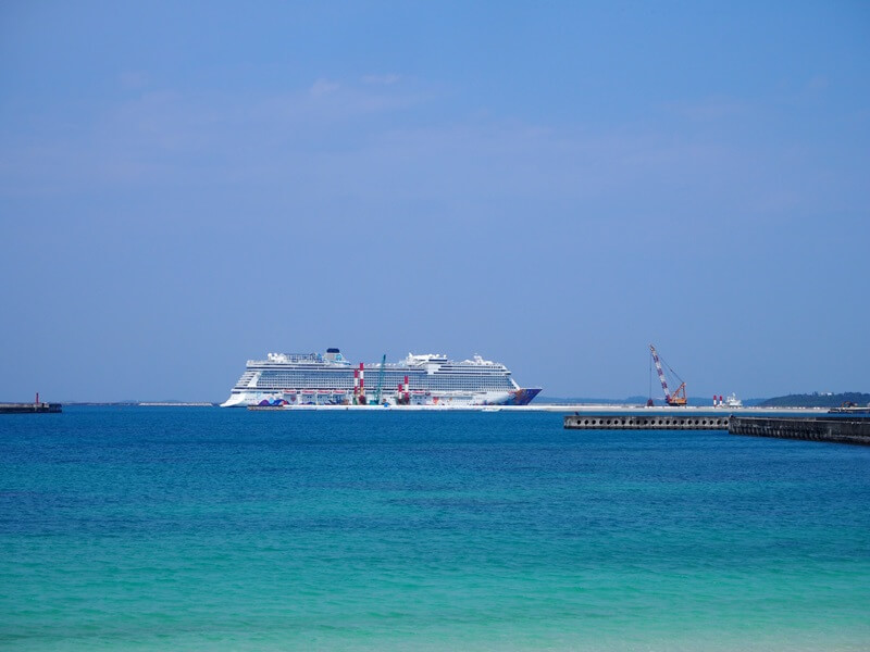 クルーズ船ワールドドリーム