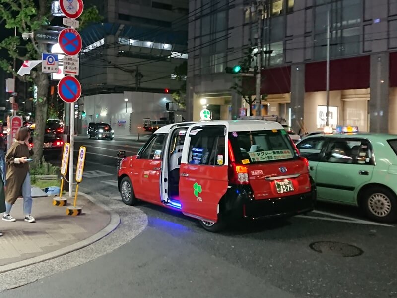 夜の京都・ヤサカ自動車