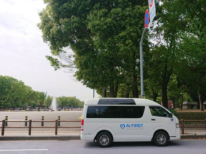 観光タクシーとして上野公園へ