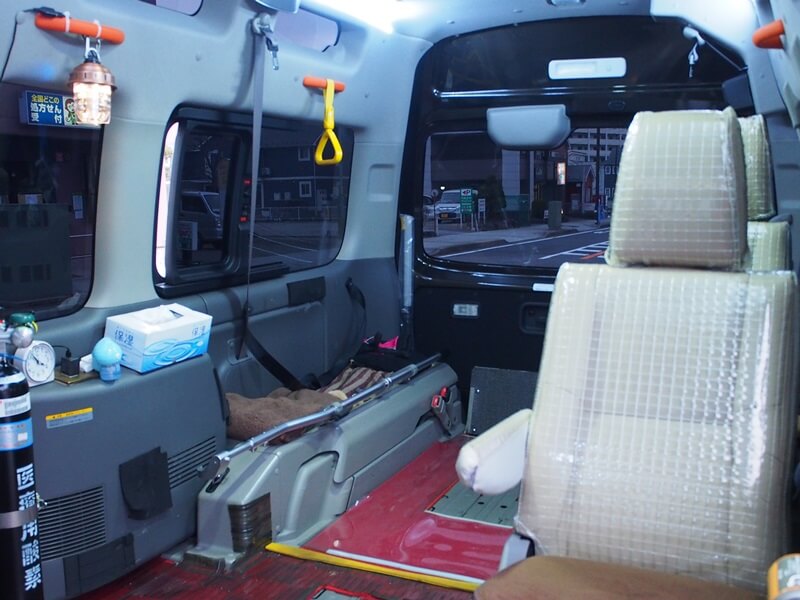 キャラバン車内