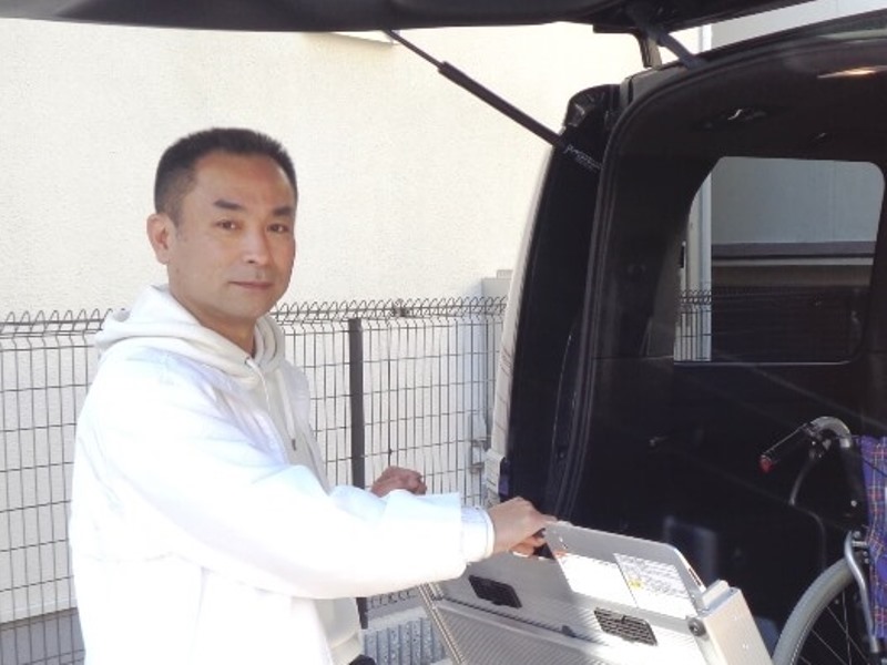 アスモ介護タクシー茨木のドライバー山崎さん