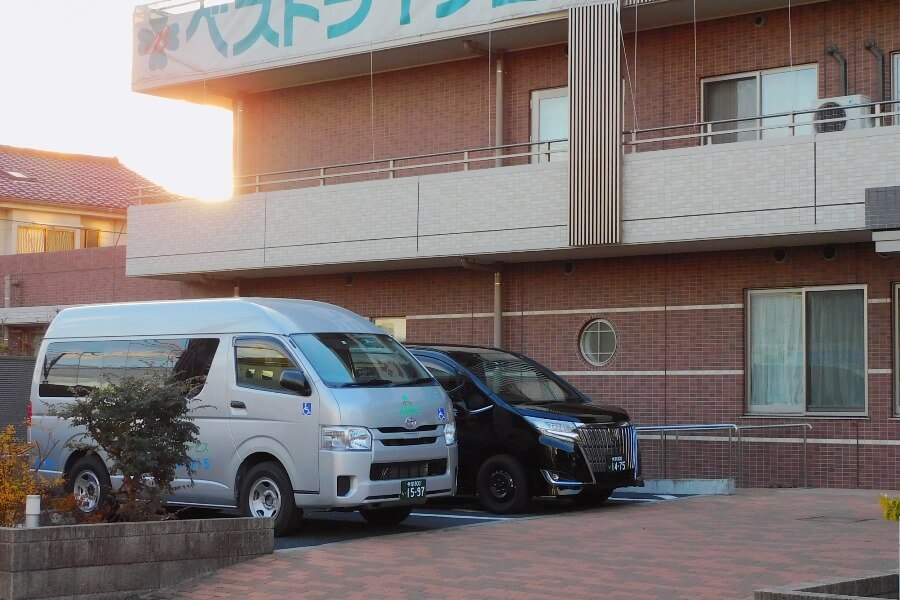 ハイエースとエスクァイア