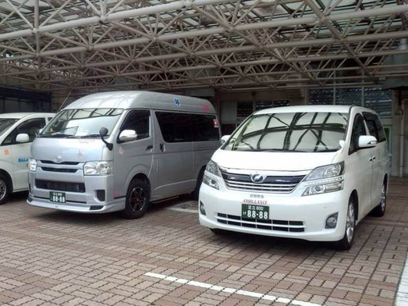 所有介護車両2台