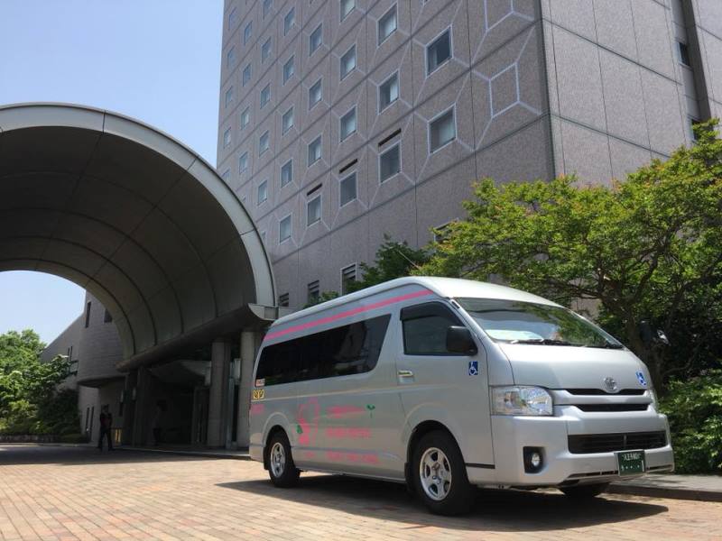 ハイエーススーパーロング右前方