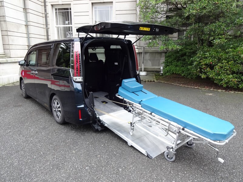 ストレッチャー乗車時