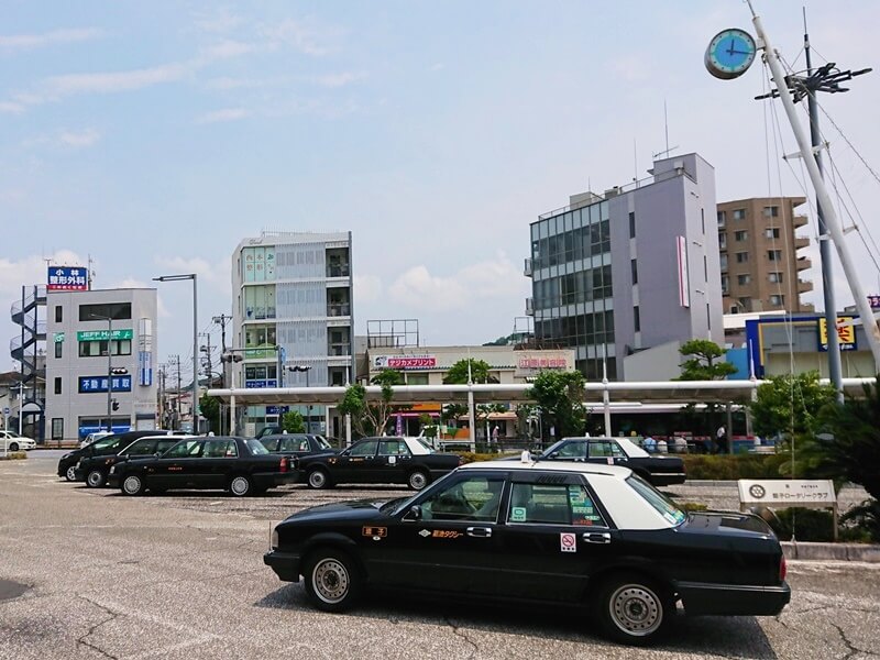 タクシー乗り場