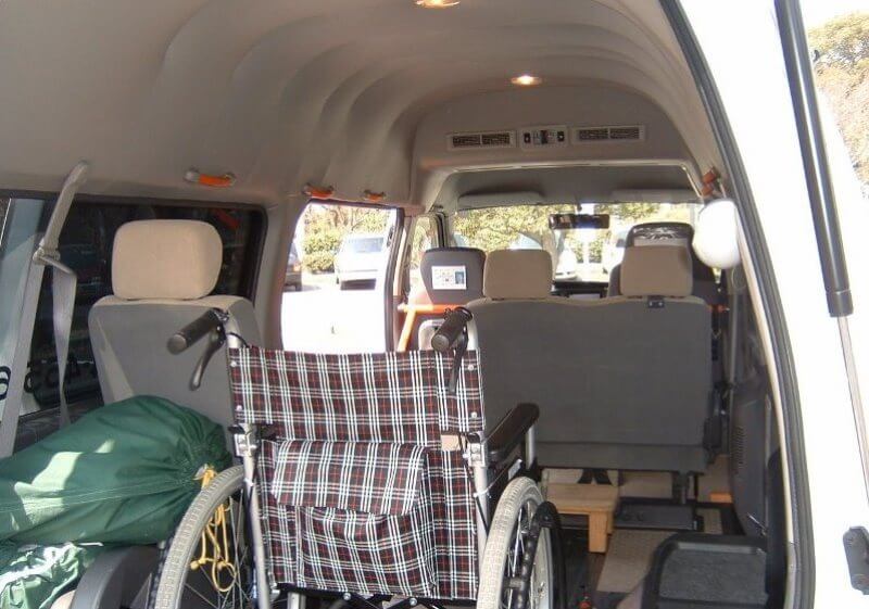車いす乗車時の車内