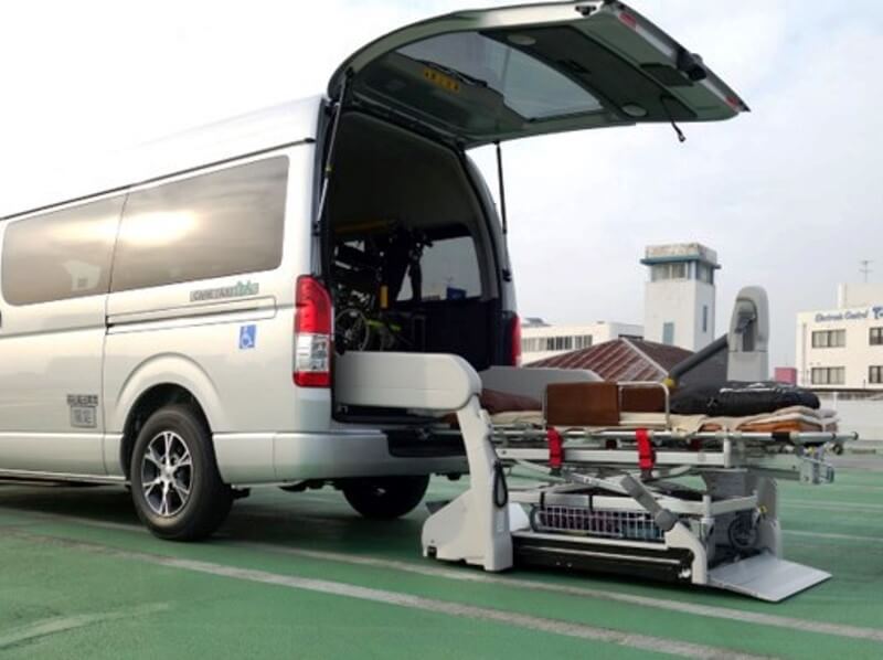 ハイエース後部リフト