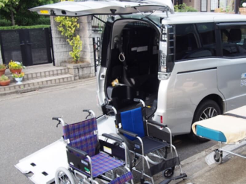 車両スロープと機材