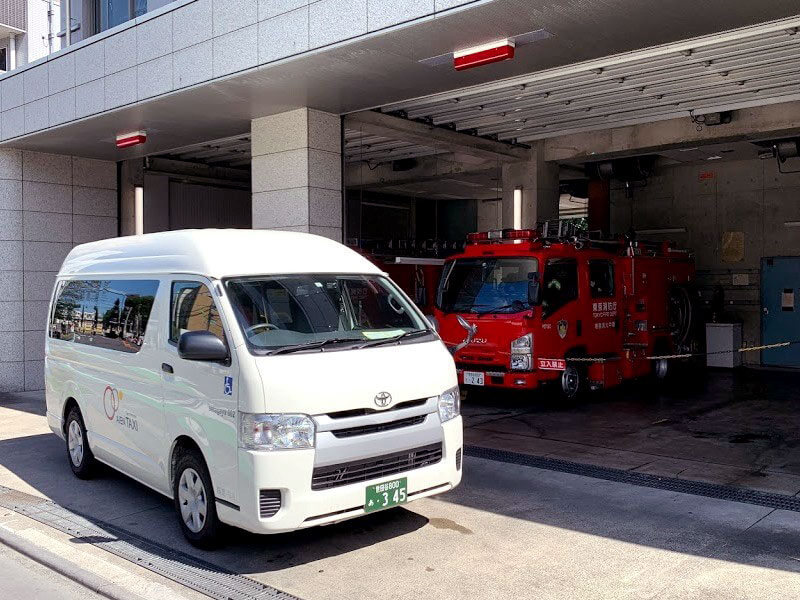 介護車両ハイエース