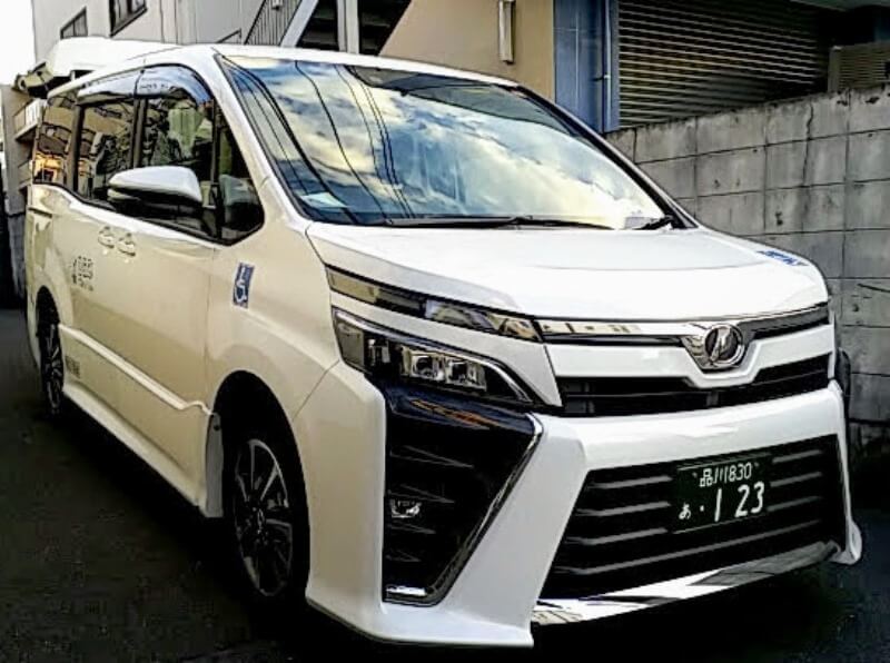 介護車両ヴォクシー