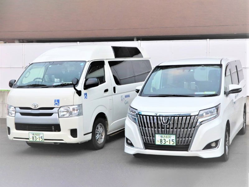 代替車両のエスクァイアとハイエース