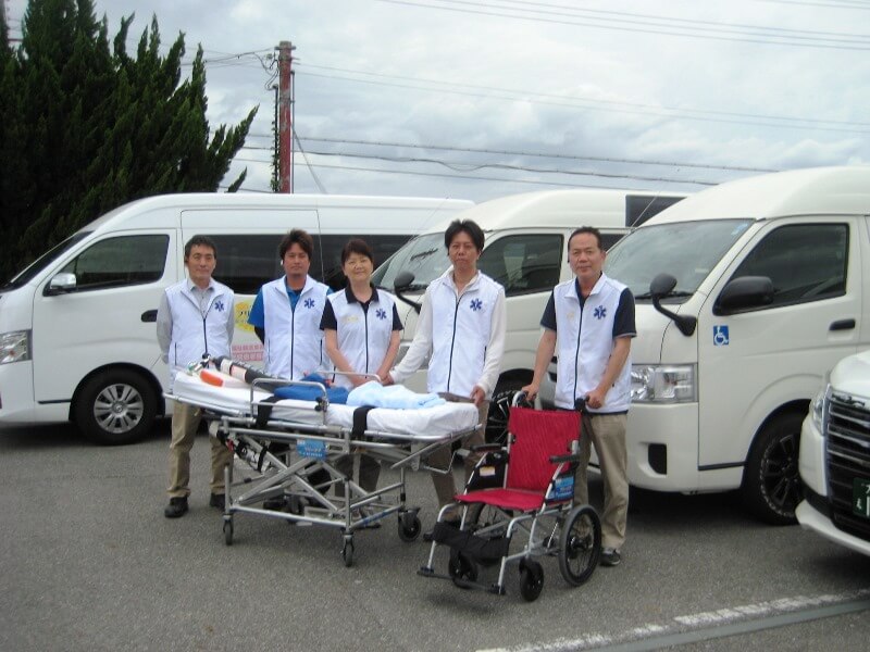 所有車両とスタッフ