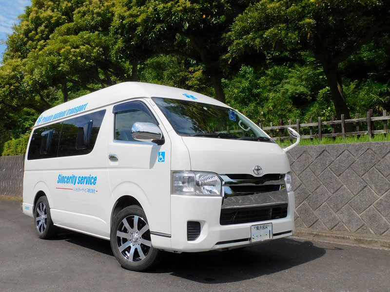 シンセリティーサービスの車両、トヨタハイエース