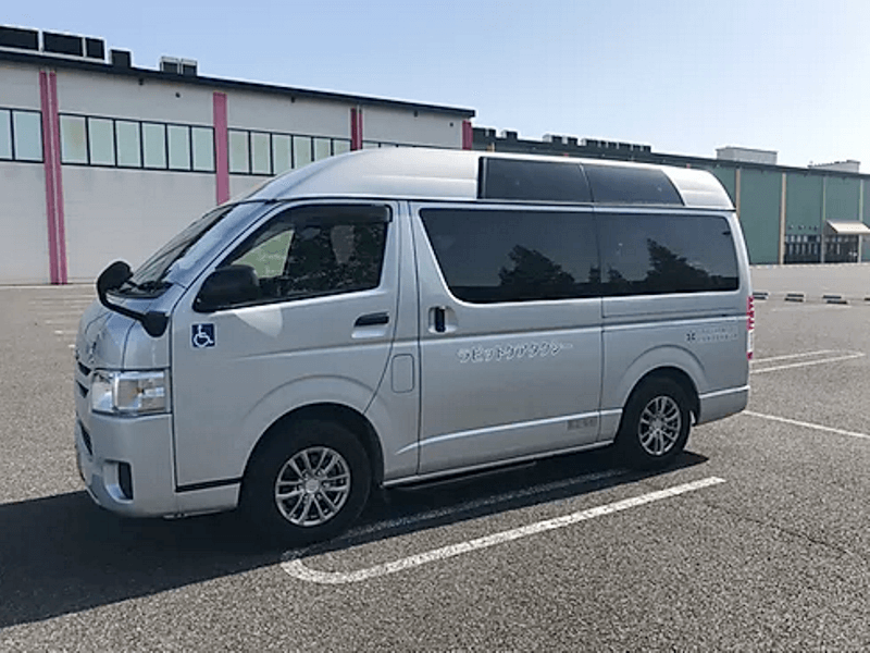 ラビットケアタクシー車両外観