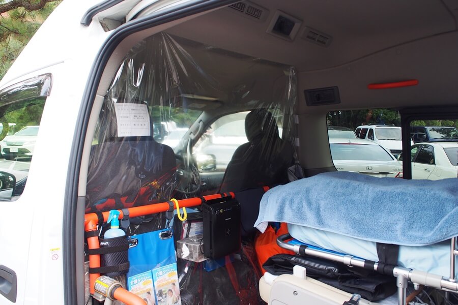 コロナ対策のビニールシートとプラズマクラスター