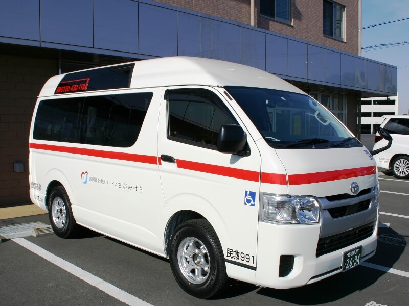 民間救急車ハイエース