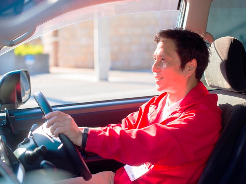 ドライバーの渡部さん